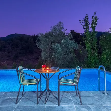 Rose Garden With Private Pool And Jacuzzi * Fethiye