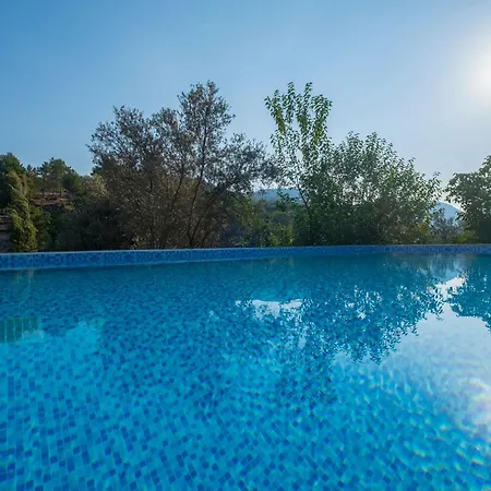Rose Garden With Private Pool And Jacuzzi Villa Fethiye