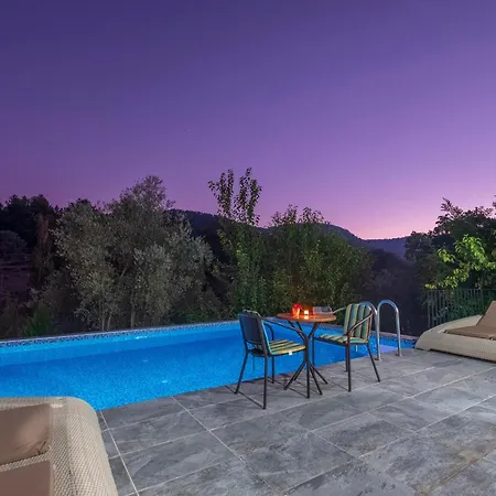 Villa Rose Garden With Private Pool And Jacuzzi Fethiye