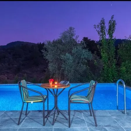Rose Garden With Private Pool And Jacuzzi Vila *