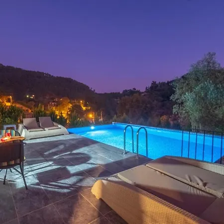 Vila Rose Garden With Private Pool And Jacuzzi Fethiye