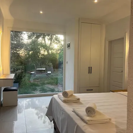 Rose Garden With Private Pool And Jacuzzi *